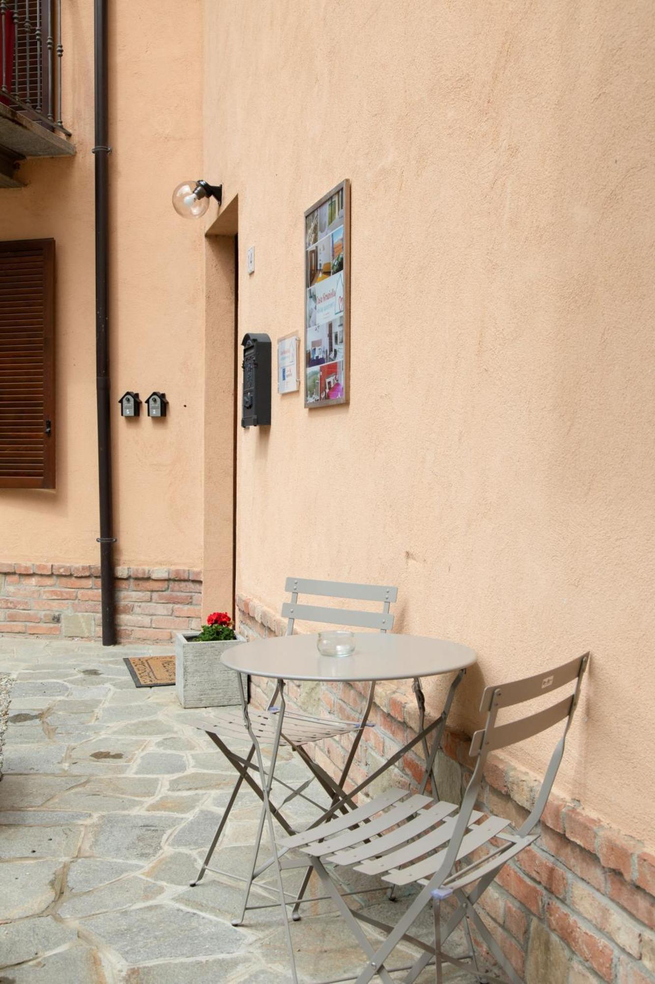 Casa Graziella- Appartamenti Vacanze Portacomaro Екстер'єр фото